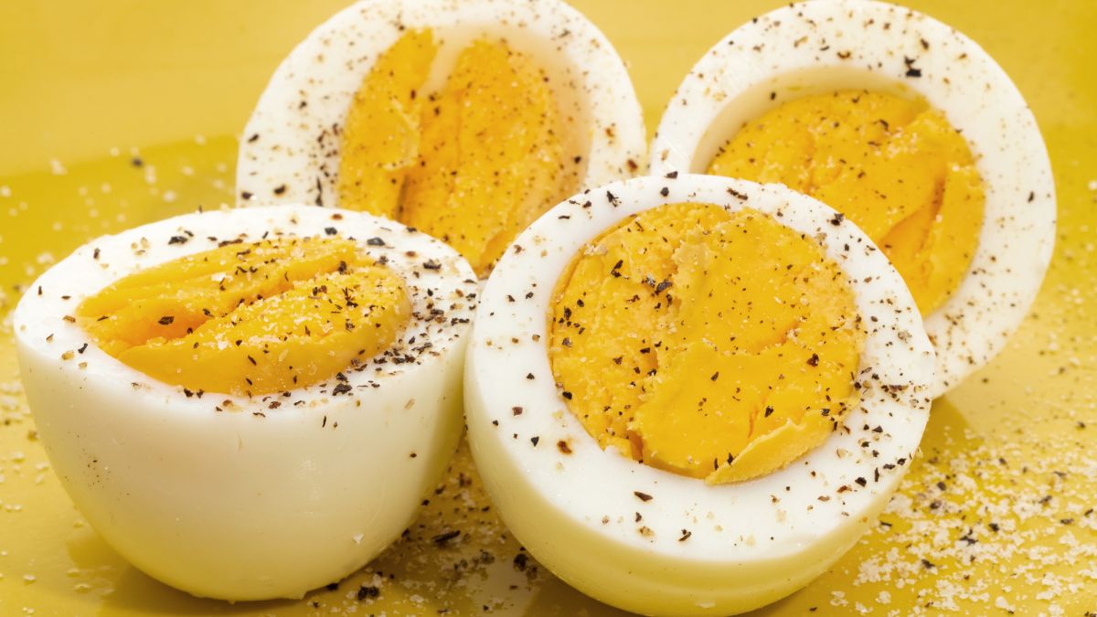 Is Boiled Egg Good for Anemia? (Expert Answer)
