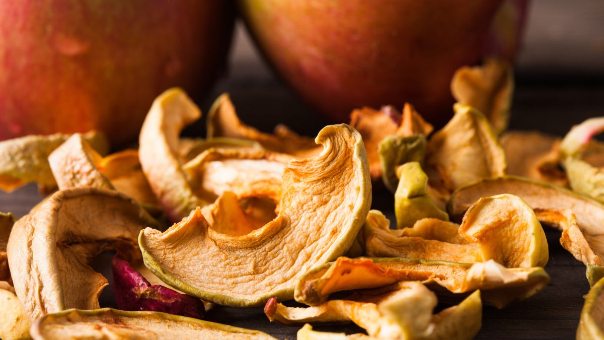 Are Dried Apples Good for Weight Loss? (Expert Answer) NutritionCrown