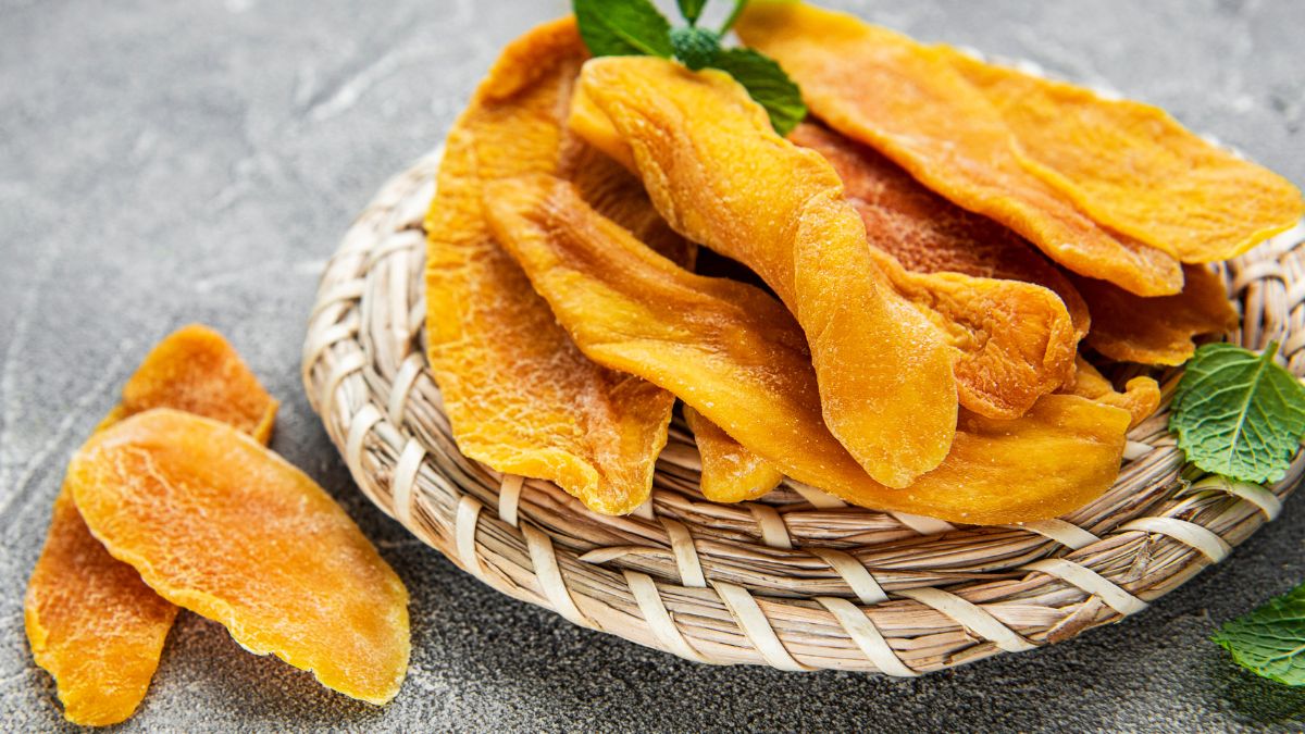 Is Dried Mango Good for Constipation? (Expert Answer) NutritionCrown