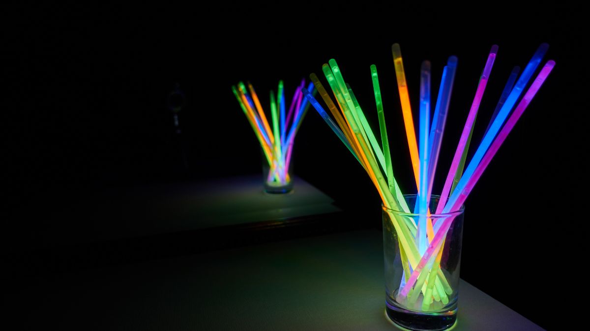 Drinking Glow Stick Liquid What will Happen?