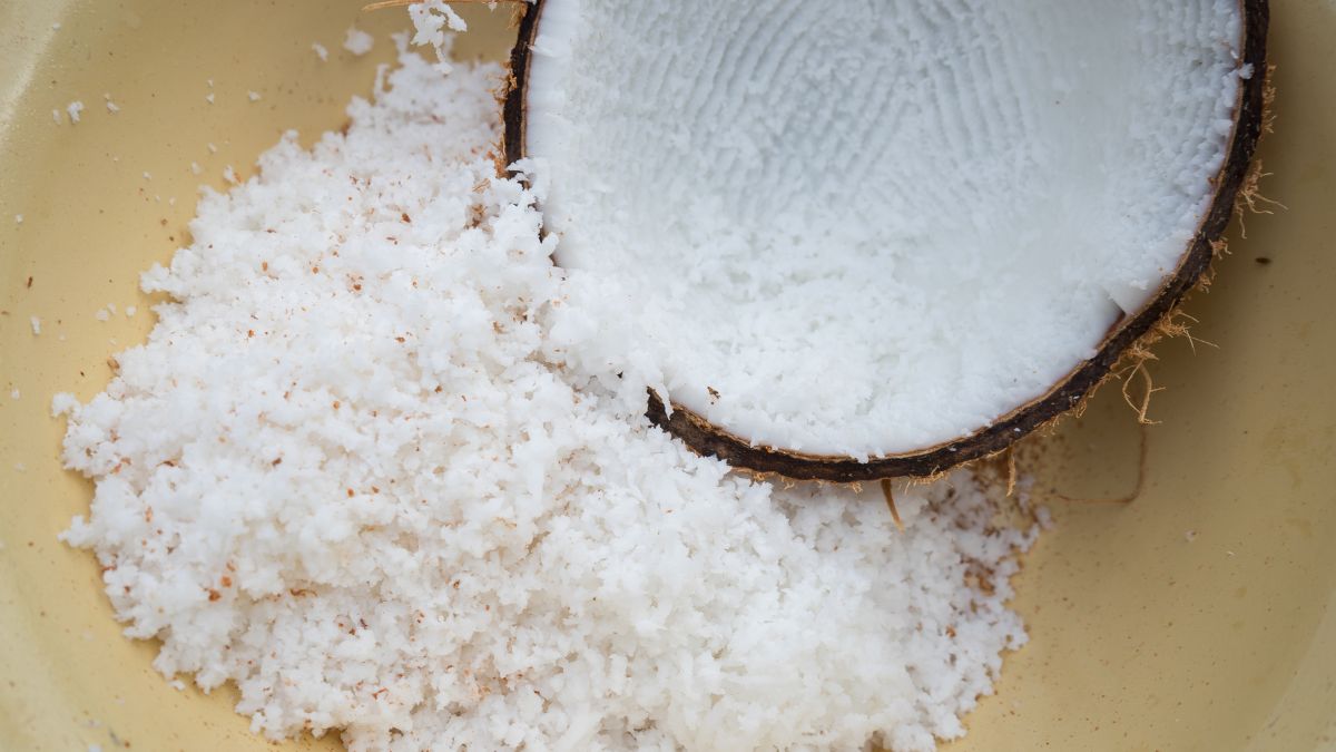 Is Grated Coconut Good for Acid Reflux? (Expert Answer) NutritionCrown