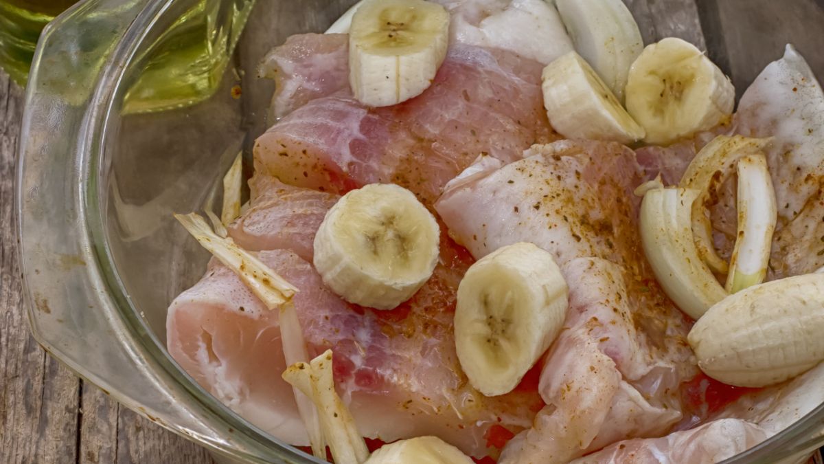 Can We Eat Fish and Banana Together? (Expert Answer)