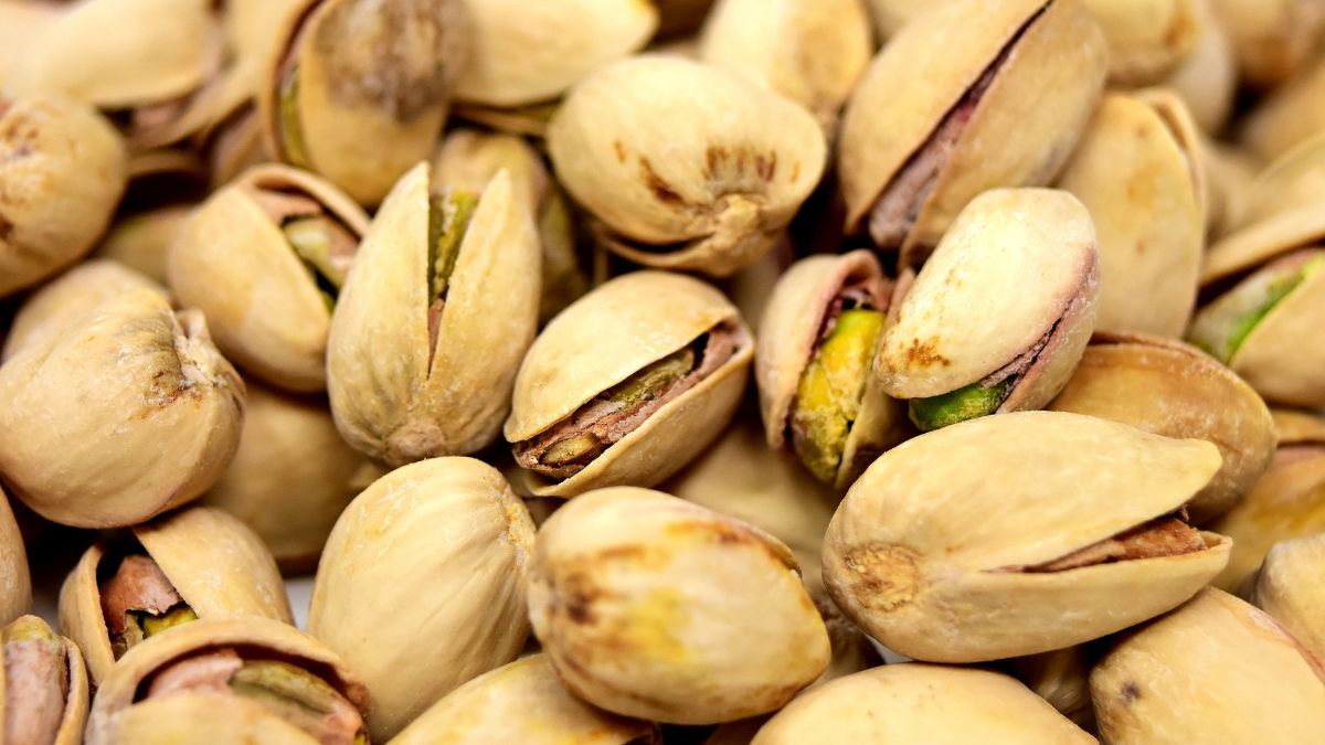Are Pistachio Nuts Good for High Cholesterol? (Expert Answer)