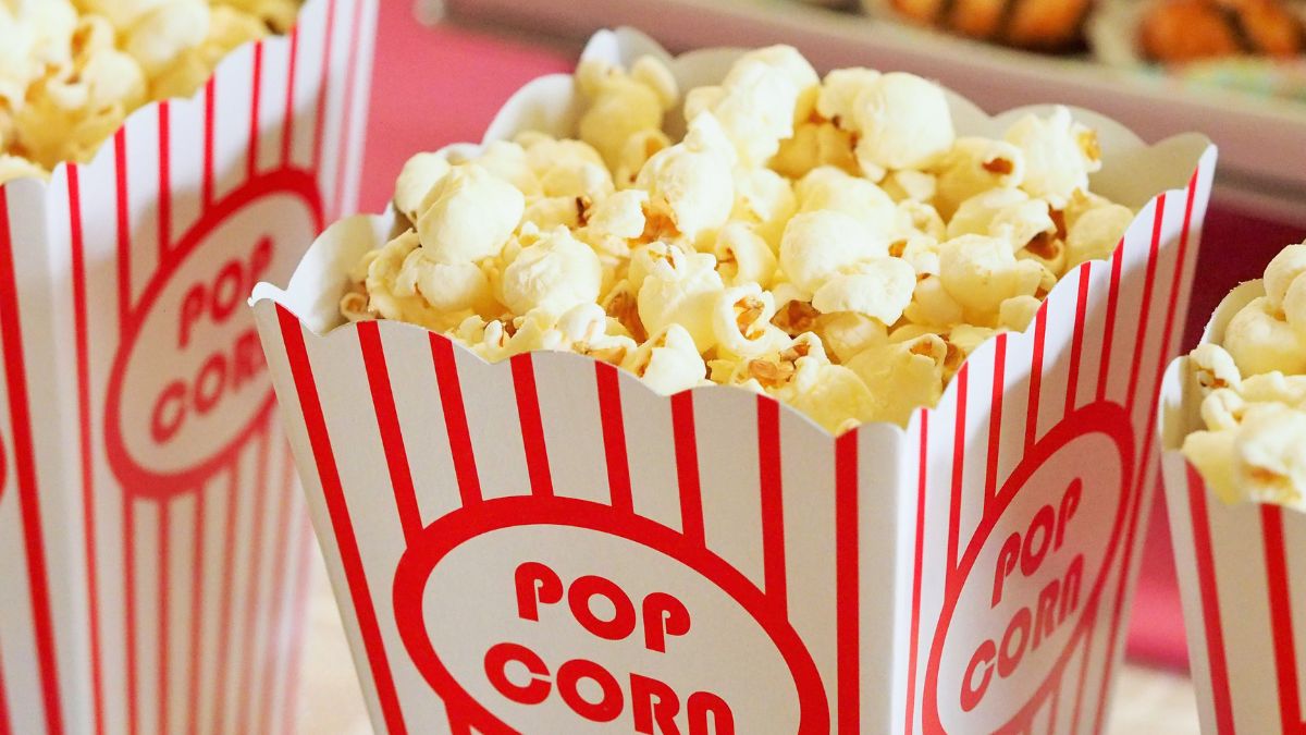 Is Popcorn Bad for Acid Reflux? (Expert Answer)