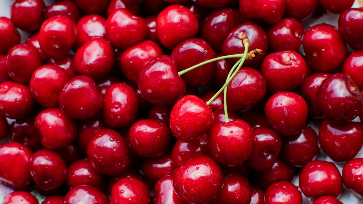 Is Red Cherry Good for Diabetes? (Expert Answer)