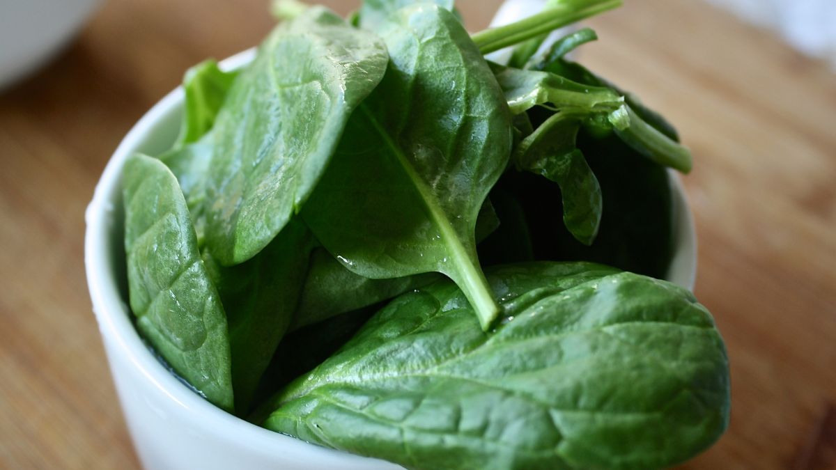 Is Spinach Good for IBS? (Expert Answer)