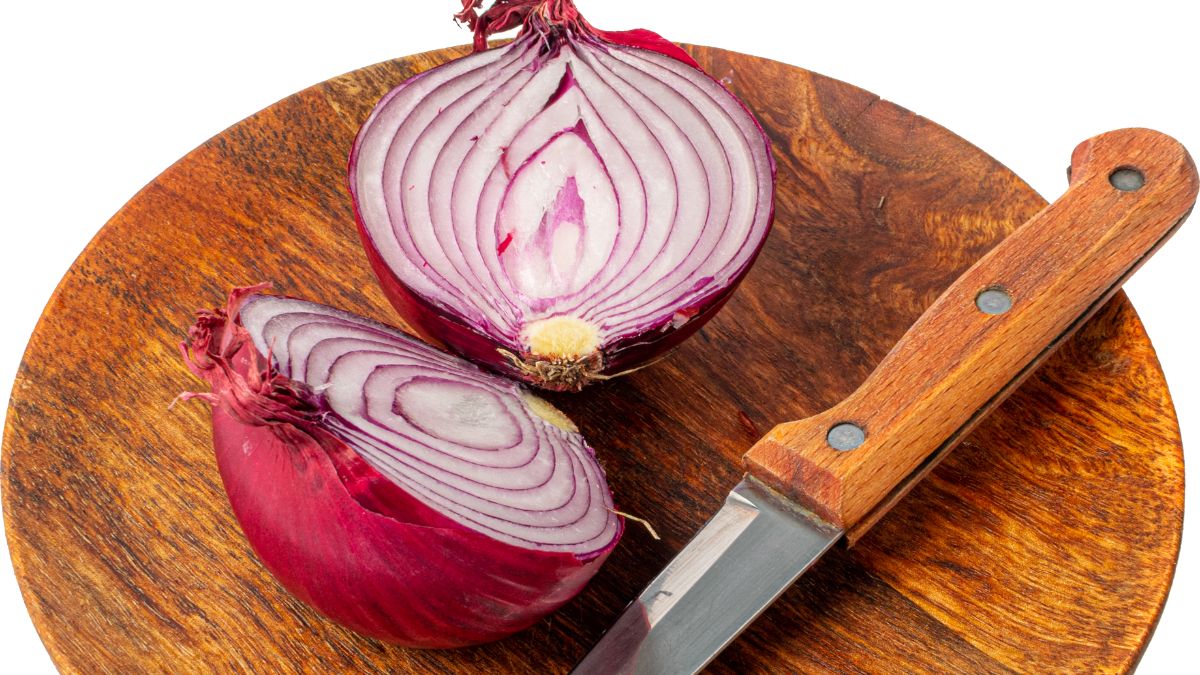 Is Raw Onion Good for High Blood Pressure? (Expert Answer) NutritionCrown